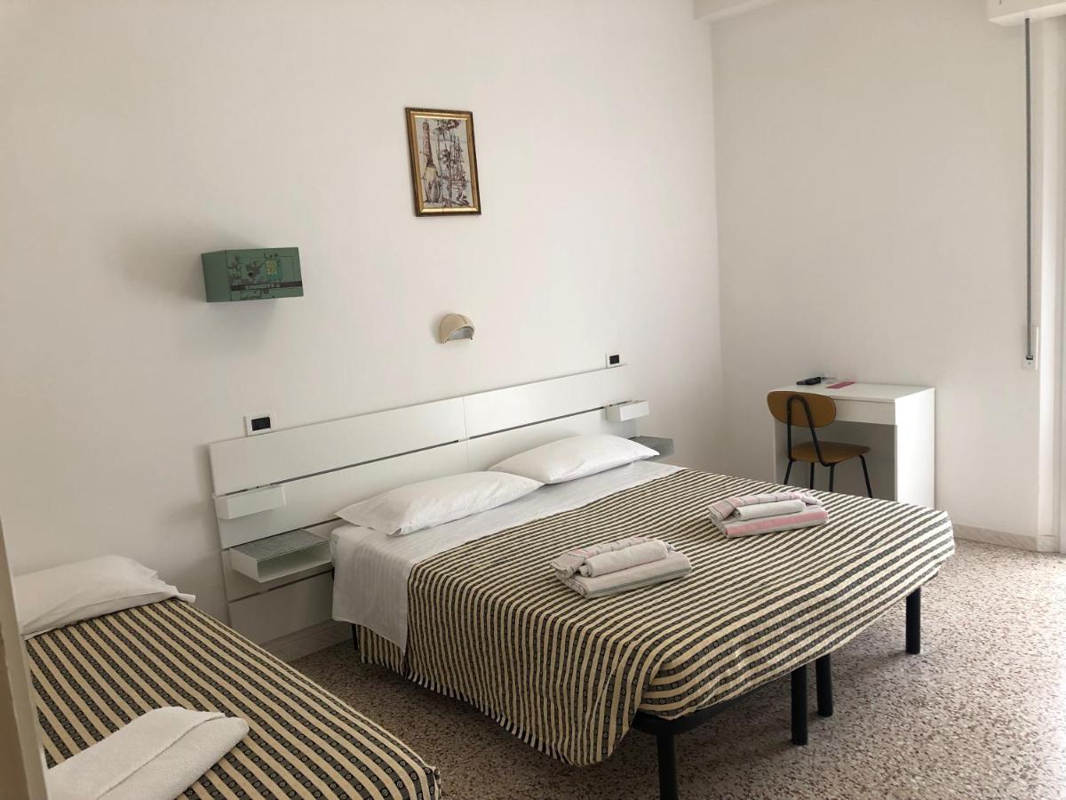 Hotel Argo Rimini Eksteriør billede
